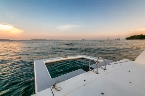 Яхта FERRETTI 80FT SOFIA