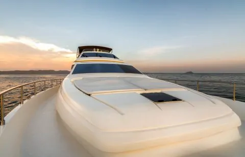 Яхта FERRETTI 80FT SOFIA