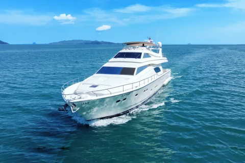 Яхта FERRETTI 80FT SOFIA