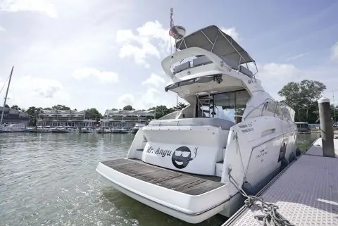 Яхта ALADIN 49FT