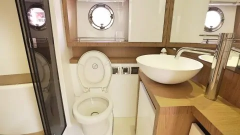 Яхта ALADIN 49FT