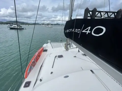 Катамаран HENNESSY 40FT