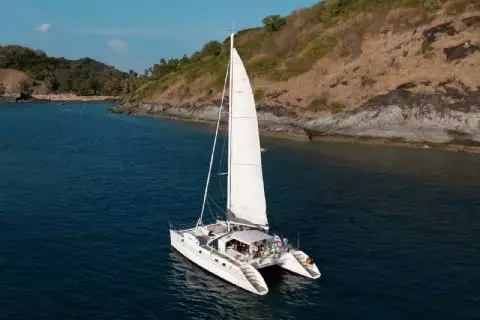 Катамаран PRIVELEGE 51FT