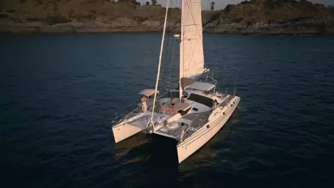 Катамаран PRIVELEGE 51