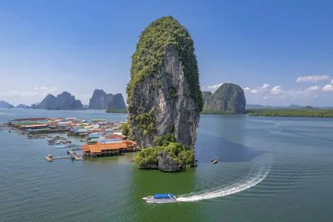 ДЖЕЙМС БОНД – НАКА