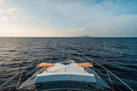 Яхта HYPE LUXURY YACHT