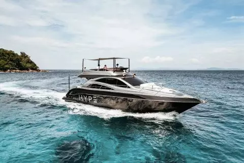 Яхта HYPE LUXURY YACHT