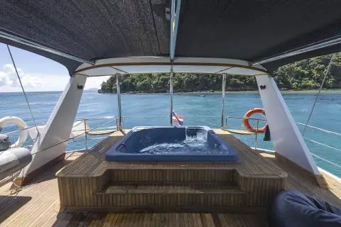 Катамаран BLUE LAGOON 70 FT
