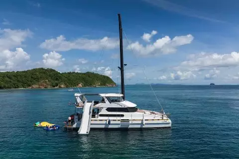 Катамаран BLUE LAGOON 70 FT