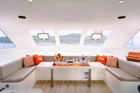 Катамаран WHISKY 48FT