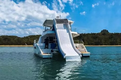 Катамаран LEOPARD 51FT