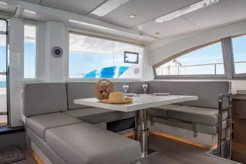 Катамаран LEOPARD 51FT